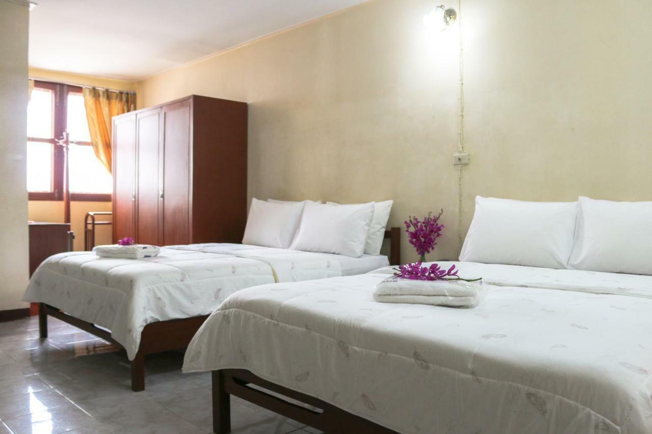 Nakornping Hotel Bangkok Exterior photo